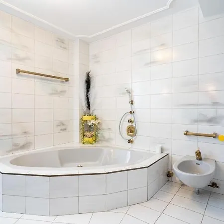 Deluxe Mutters-ihr Zuhause Bei Innsbruck! Perfekt Fuer Familien, Gruppen Bist 5 Personen !bestes Preis Leistung! Апартаменти